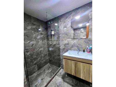 Casa de 5 alcobas en venta en El Escobero, Envigado, 390 m² · foto 14 de 19