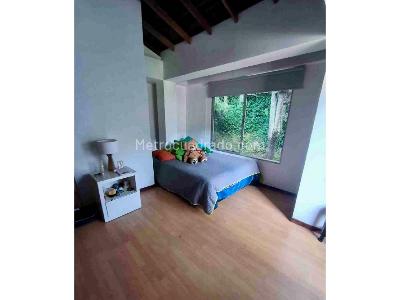 Casa de 5 alcobas en venta en El Escobero, Envigado, 390 m² · foto 16 de 19