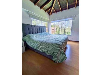 Casa de 5 alcobas en venta en El Escobero, Envigado, 390 m² · foto 18 de 19