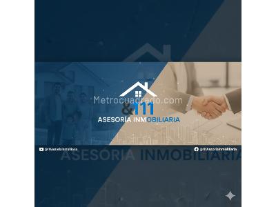 Casa de 5 alcobas en venta en Laureles, Medellín, 550 m² · foto 2 de 3