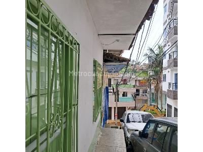 Casa de 5 alcobas en venta en Metropolitano, Medellín, 126 m² · foto 1 de 16