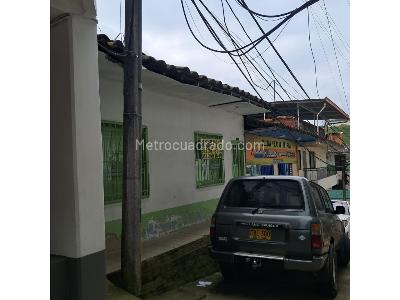 Casa de 5 alcobas en venta en Metropolitano, Medellín, 126 m² · foto 3 de 16
