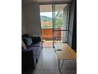 Apartamento de 2 alcobas en venta en Parque, Itagüí, 60 m² · foto 10 de 13