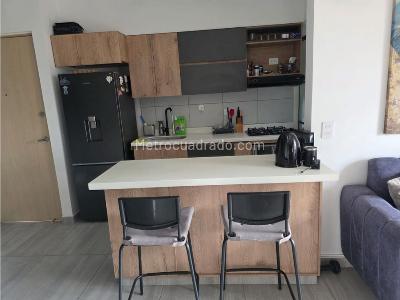 Apartamento de 2 alcobas en venta en Parque, Itagüí, 60 m² · foto 3 de 13