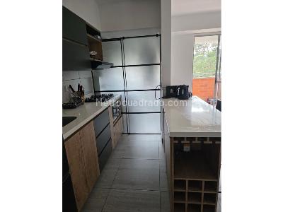 Apartamento de 2 alcobas en venta en Parque, Itagüí, 60 m² · foto 5 de 13