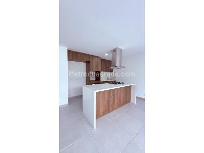 Apartamento de 2 alcobas en venta en Loma De San Jose, Sabaneta, 87 m² · foto 10 de 16