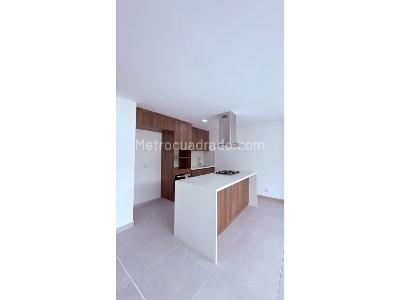 Apartamento de 2 alcobas en venta en Loma De San Jose, Sabaneta, 87 m² · foto 11 de 16