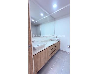 Apartamento de 2 alcobas en venta en Loma De San Jose, Sabaneta, 87 m² · foto 5 de 16