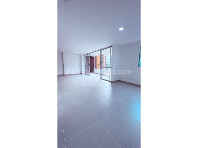 Apartamento de 2 alcobas en venta en Loma De San Jose, Sabaneta, 87 m² · foto 9 de 16