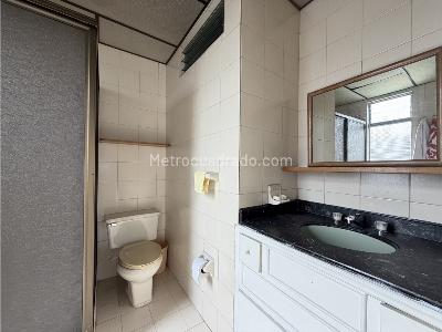 Apartamento de 3 alcobas en venta en Conquistadores, Medellín, 150 m² · foto 11 de 15