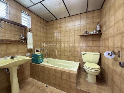 Apartamento de 3 alcobas en venta en Conquistadores, Medellín, 150 m² · foto 13 de 15
