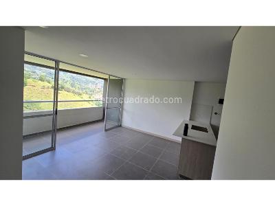 Apartamento de 3 alcobas en venta en La Doctora, Sabaneta, 70 m² · foto 2 de 13