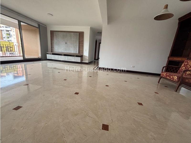 Apartamento en Arriendo, La Frontera, Envigado, Envigado