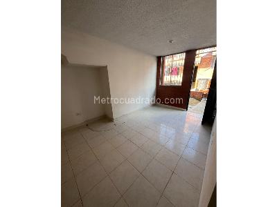 Casa de 2 alcobas en venta en Cabecera San Antonio De Prado, Medellín, 56 m² · foto 2 de 8