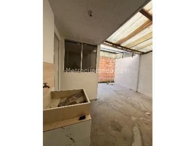 Casa de 2 alcobas en venta en Cabecera San Antonio De Prado, Medellín, 56 m² · foto 4 de 8