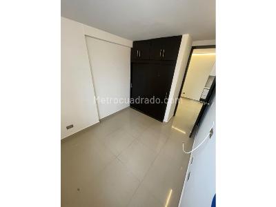 Apartamento en venta en Loma De Los Bernal, Medellín · foto 13 de 20