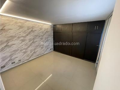 Apartamento en venta en Loma De Los Bernal, Medellín · foto 18 de 20