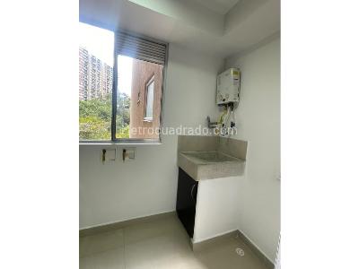 Apartamento en venta en Loma De Los Bernal, Medellín · foto 9 de 20