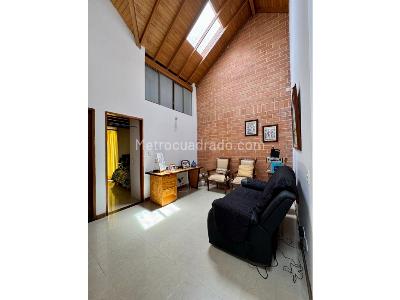 Casa en venta en Suramerica, Itagüí · foto 9 de 17