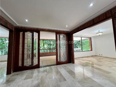 Casa de 4 alcobas en venta en El Poblado, Medellín, 602 m² · foto 8 de 20