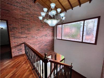 Casa de 4 alcobas en venta en El Poblado, Medellín, 602 m² · foto 13 de 20