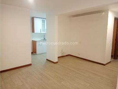 Apartamento de 2 alcobas en venta en El Poblado, Medellín, 93 m² · foto 3 de 15