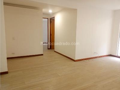 Apartamento de 2 alcobas en venta en El Poblado, Medellín, 93 m² · foto 4 de 15