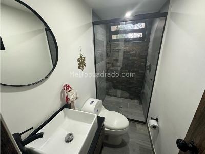 Apartamento de 2 alcobas en venta en El Poblado, Medellín, 118 m² · foto 7 de 17