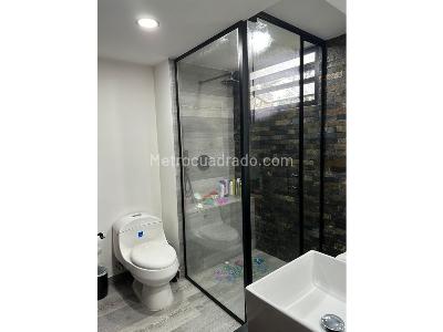 Apartamento de 2 alcobas en venta en El Poblado, Medellín, 118 m² · foto 12 de 17