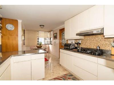 Apartamento en venta en El Poblado, Medellín · foto 10 de 19