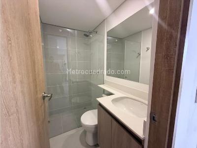 Apartamento en venta en Parque, Itagüí · foto 11 de 13