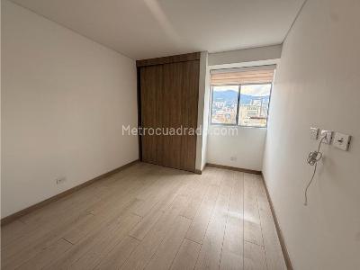 Apartamento en venta en Parque, Itagüí · foto 9 de 13