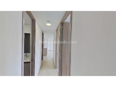 Apartamento de 3 alcobas en venta en San Jose, Sabaneta, 67 m² · foto 7 de 20