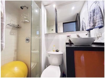 Apartamento de 2 alcobas en venta en El Poblado, Medellín, 90 m² · foto 6 de 20