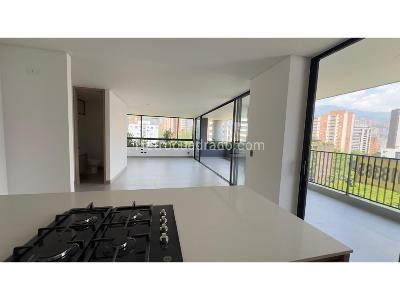 Apartamento de 3 alcobas en venta en El Poblado, Medellín, 192 m² · foto 3 de 20