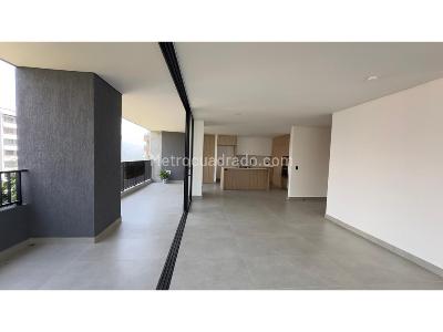 Apartamento de 3 alcobas en venta en El Poblado, Medellín, 192 m² · foto 4 de 20