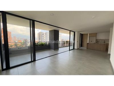 Apartamento de 3 alcobas en venta en El Poblado, Medellín, 192 m² · foto 10 de 20