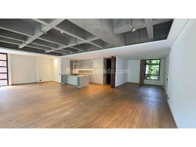 Apartamento de 2 alcobas en venta en El Campestre, Medellín, 202 m² · foto 3 de 17