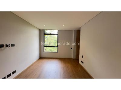 Apartamento de 2 alcobas en venta en El Campestre, Medellín, 202 m² · foto 13 de 17