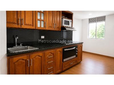 Apartamento de 2 alcobas en venta en Jardines, Envigado, 74 m² · foto 11 de 19