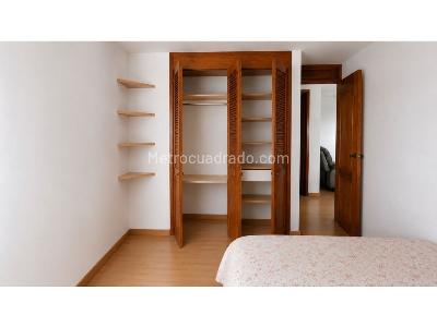 Apartamento de 2 alcobas en venta en Jardines, Envigado, 74 m² · foto 12 de 19