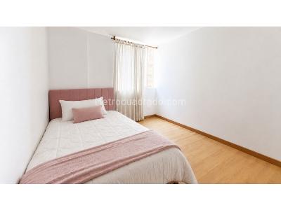 Apartamento de 2 alcobas en venta en Jardines, Envigado, 74 m² · foto 15 de 19