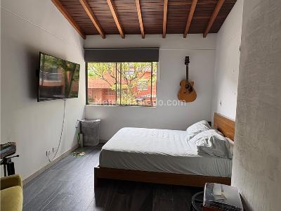 Casa de 3 alcobas en venta en Loma Del Chocho, Envigado, 184 m² · foto 11 de 14