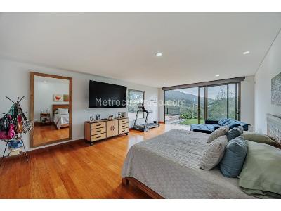 Casa de 5 alcobas en venta en El Escobero, Envigado · foto 13 de 20