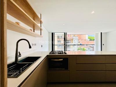 Apartamento de 3 alcobas en venta en La Castellana, Medellín, 101 m² · foto 7 de 14