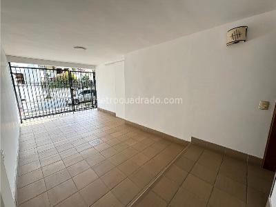 Casa de 5 alcobas en venta en Belen La Palma, Medellín, 250 m² · foto 3 de 20