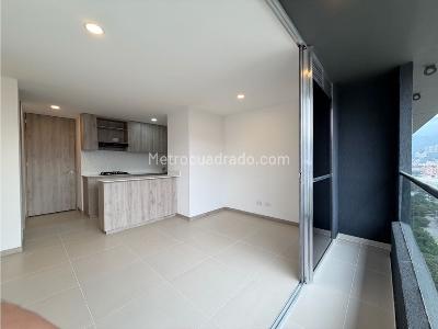 Apartamento de 3 alcobas en venta en Parque De Las Chimeneas, Itagüí, 63 m² · foto 3 de 20