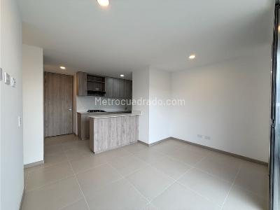 Apartamento de 3 alcobas en venta en Parque De Las Chimeneas, Itagüí, 63 m² · foto 4 de 20
