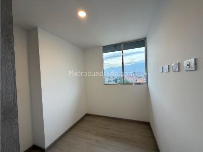 Apartamento de 3 alcobas en venta en Parque De Las Chimeneas, Itagüí, 63 m² · foto 13 de 20