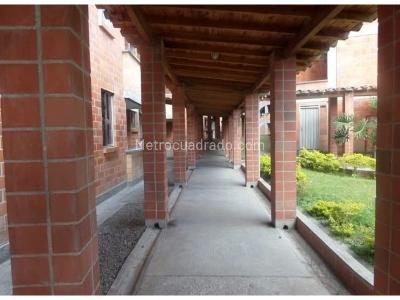 Apartamento en venta en La Pilarica, Medellín · foto 12 de 19